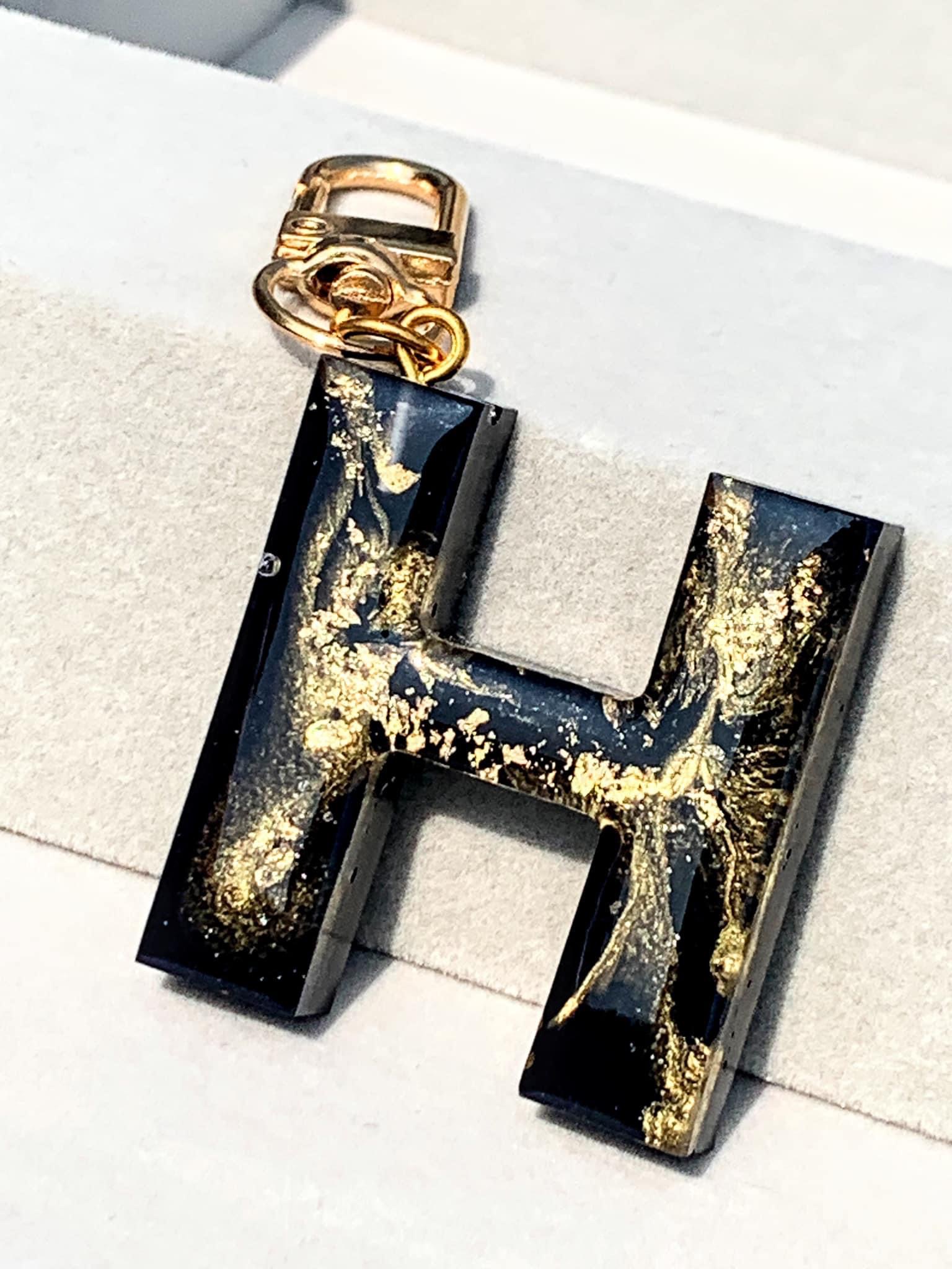 字母滴膠匙扣 - 黑金系列H